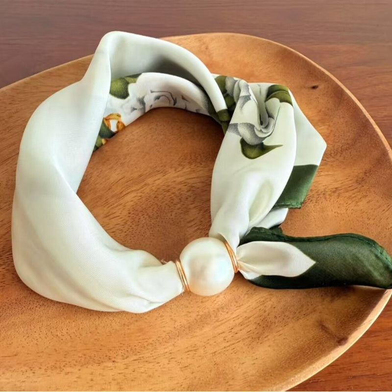 🤍 Magnetische sjaal met een parel – zie er in een handomdraai elegant uit