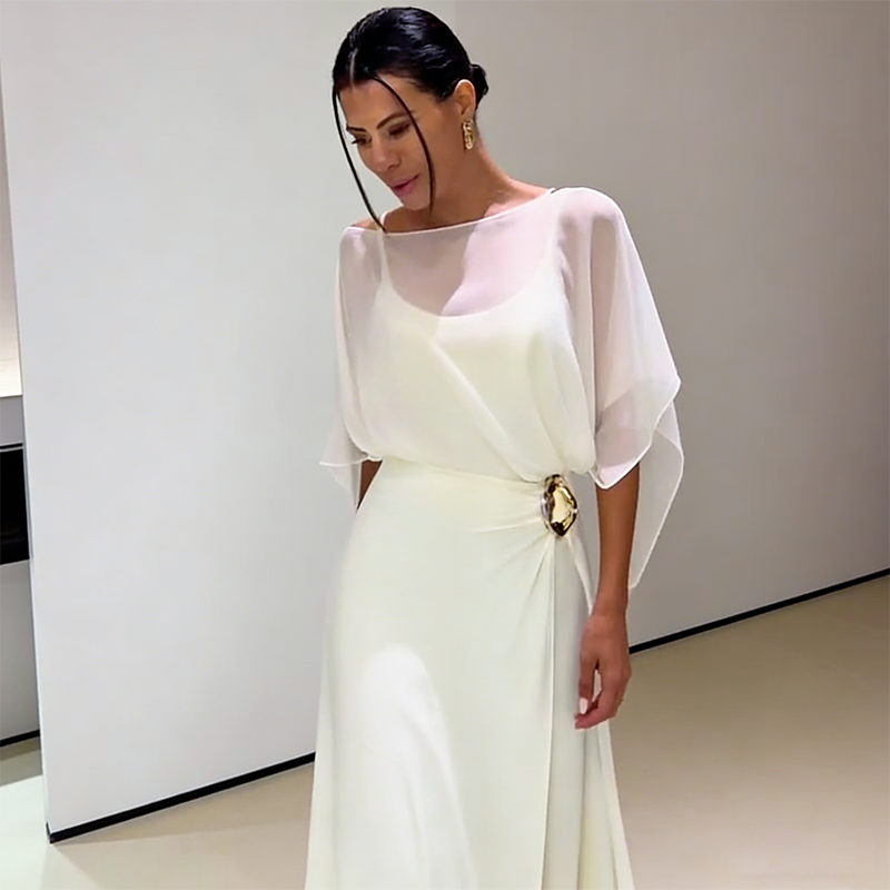 Eenvoudige, Elegante En Stijlvolle Maxi-jurk