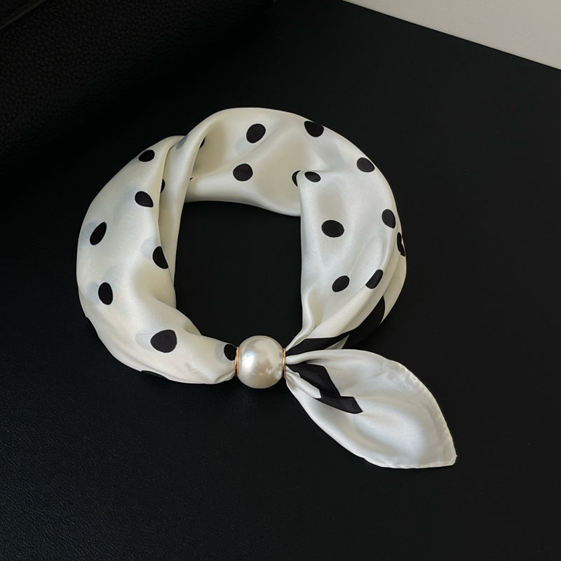 🤍 Magnetische sjaal met een parel – zie er in een handomdraai elegant uit