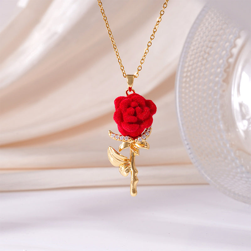 🌹 Elegante halsketting met een rode rozenhanger